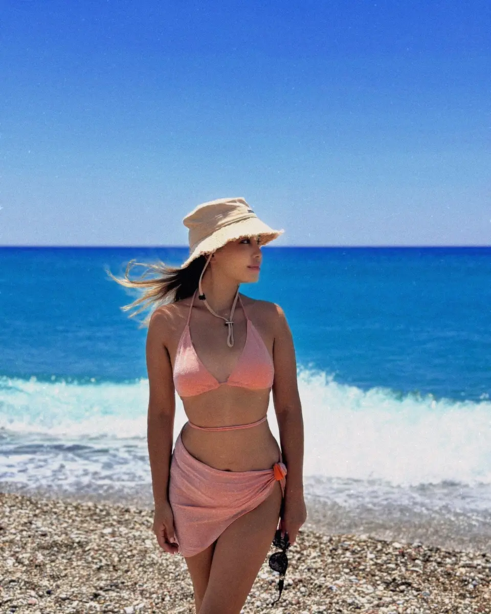 Акнур эскорт в городе Москва