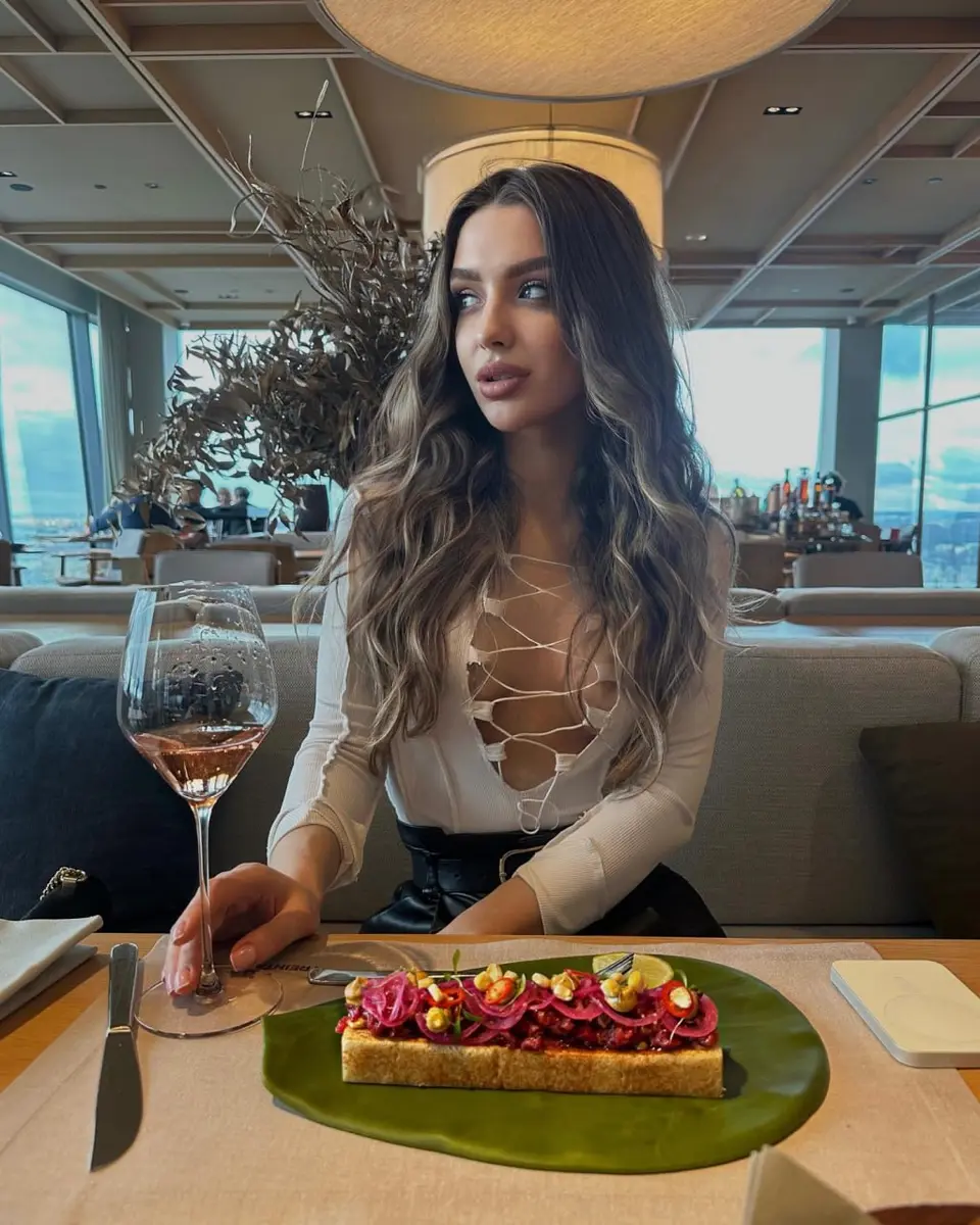 Элина эскорт в городе Москва