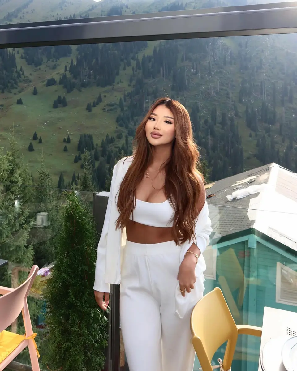 Линь эскорт в городе Москва